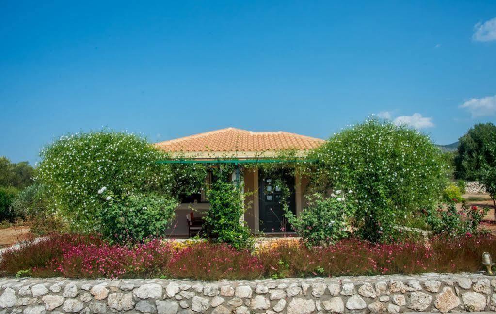 Korallis Villas Livathos  Esterno foto